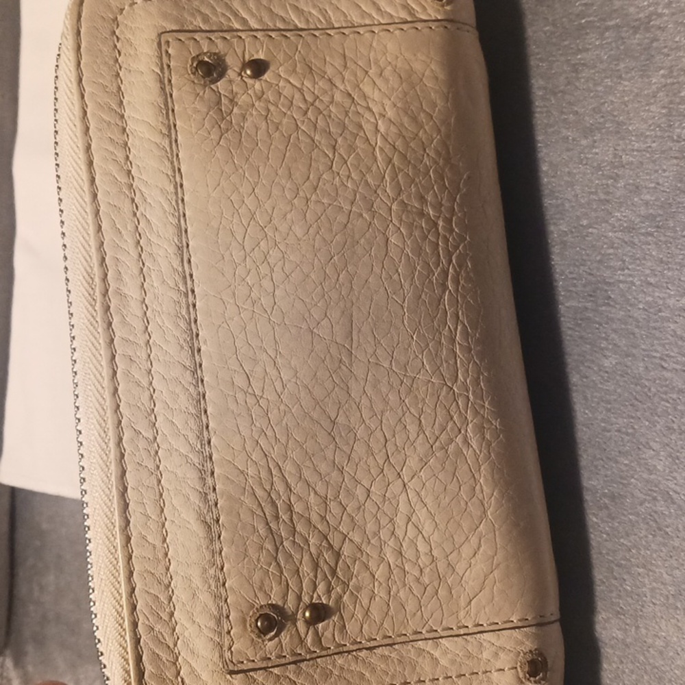 Chloé Paddington Wallet - Picture 8 of 17